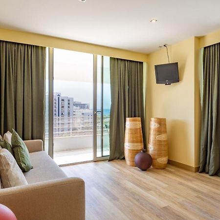 Divine Marina Apartment W/ Pool & Garden By Lovelystay Quarteira Exterior foto